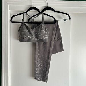 SET of aerie sports bra and leggings - matching workout set in gray and silver